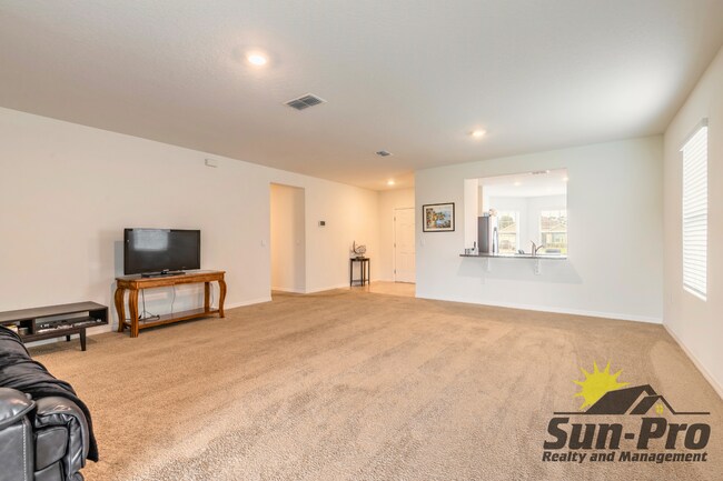 Building Photo - 2007 Glenbrooke Rd.