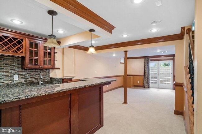 Building Photo - 43513 Lucketts Bridge Cir