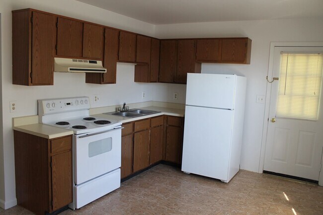 Building Photo - Townhome in Stewartstown
