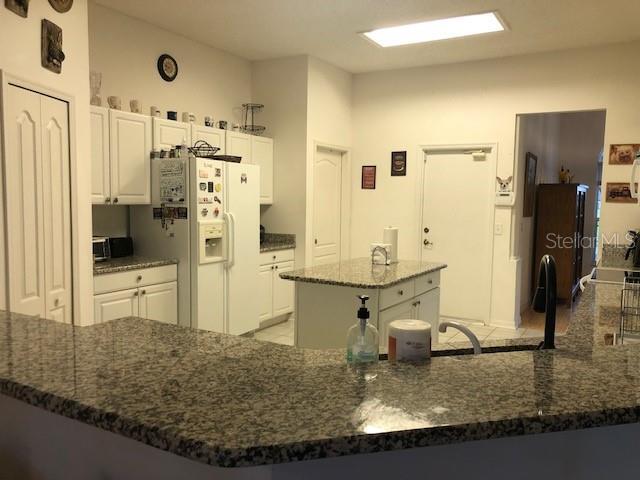 Building Photo - 3737 Brookmyra Dr