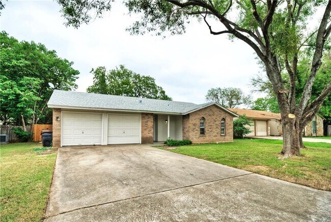 Building Photo - 1509 Sagebrush Dr