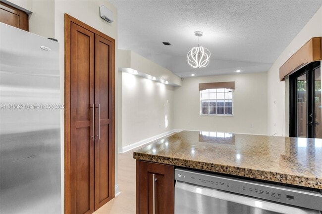 Building Photo - 9532 SW 154th Pl