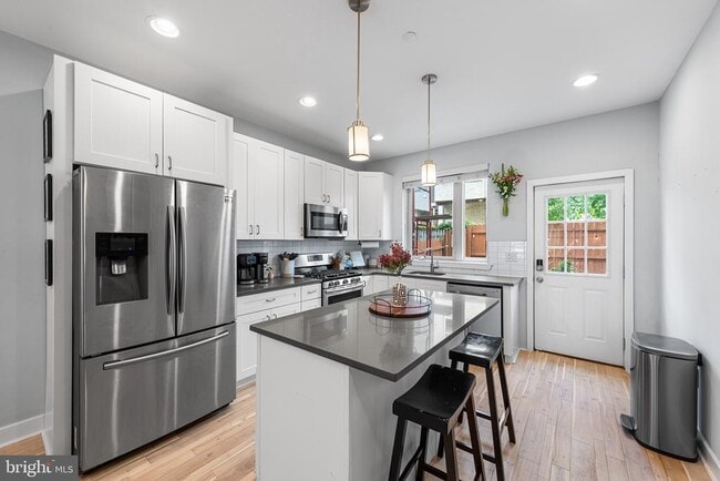 Building Photo - 2019 Abigail St