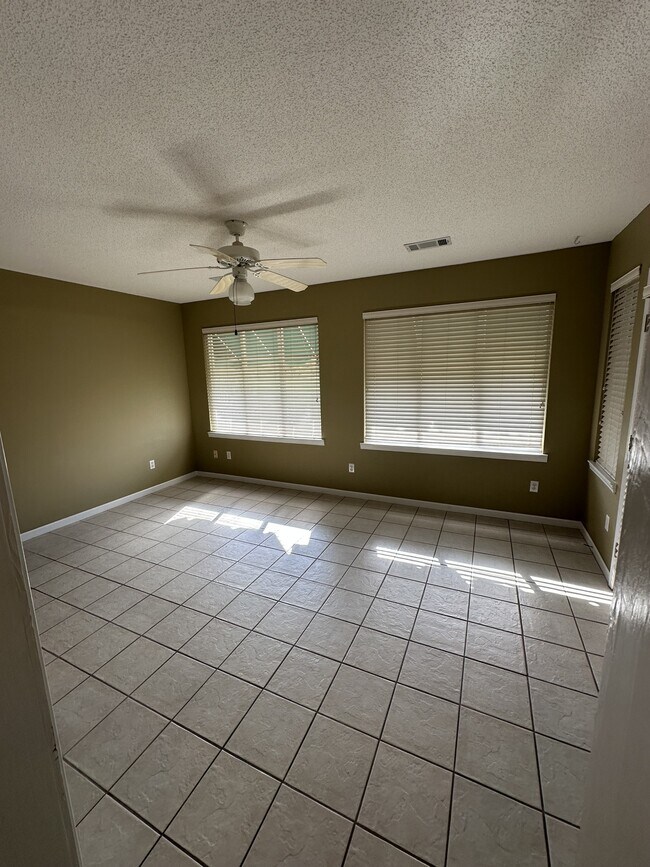 Building Photo - 109 Villa Rd