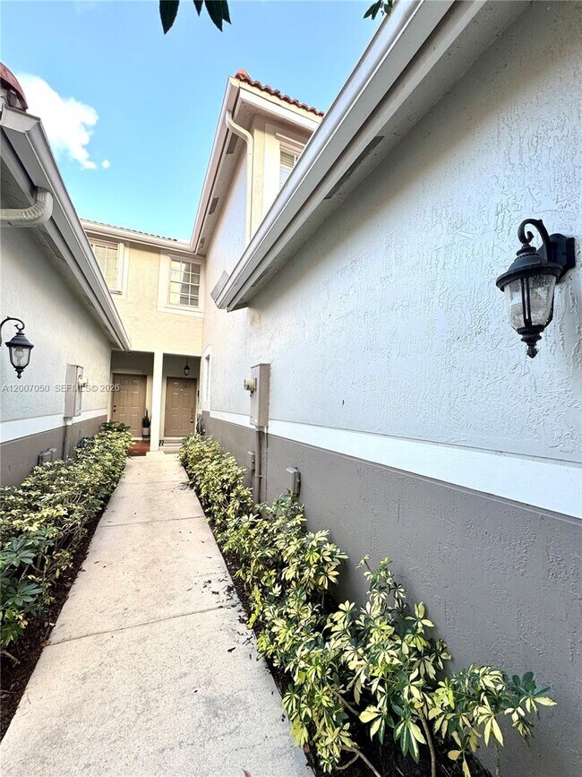 Building Photo - 3742 San Simeon Cir