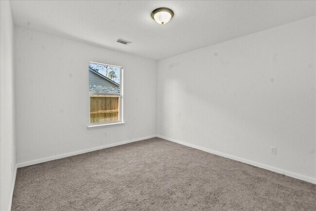 Building Photo - 726 Flying Bridge Way