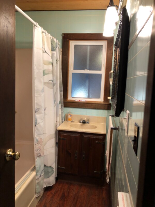 Building Photo - 429 Hollywood Church Rd