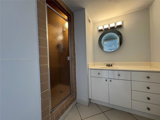 Building Photo - 18041 Biscayne Blvd