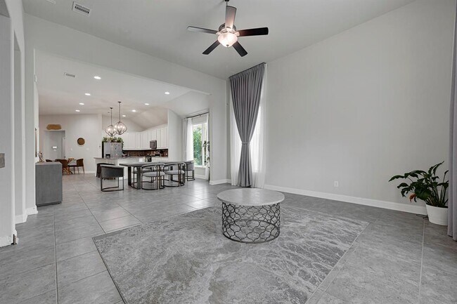 Building Photo - 8126 Lockridge Terrace Ln