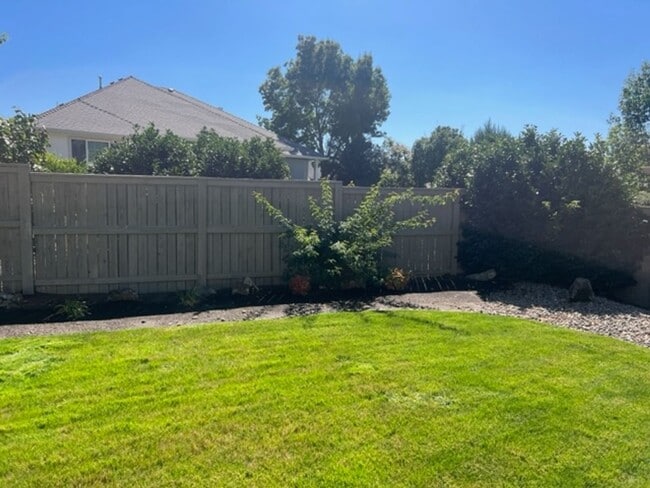 Building Photo - NEW TO MARKET, 3 BEDROOM EAST MEDFORD HOME