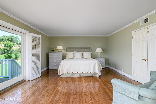 Building Photo - 4161 Clubhouse Dr
