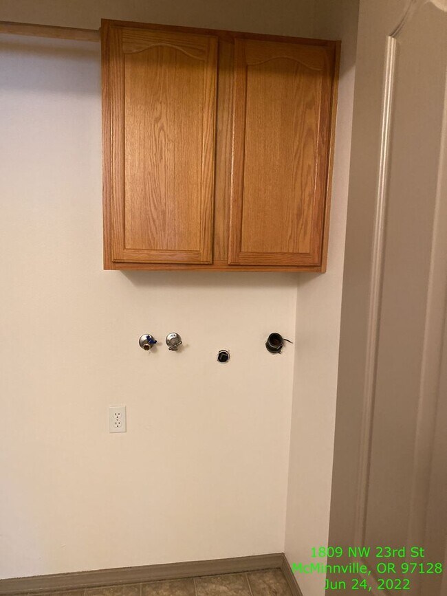 Building Photo - 1809 NW 23rd St