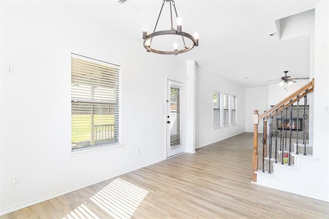Building Photo - 3012 Hoover Dr
