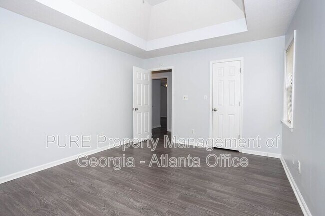 Building Photo - 2739 Sanibel Ln SE