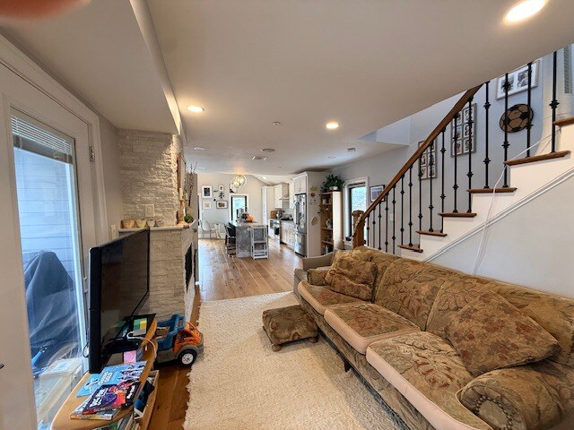 Building Photo - 3 Village St