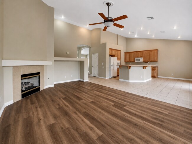 Building Photo - Anthem Gem with 3-Car Garage & Spacious Backyard