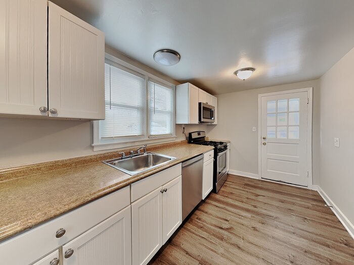 Building Photo - 3113 Offutt Rd