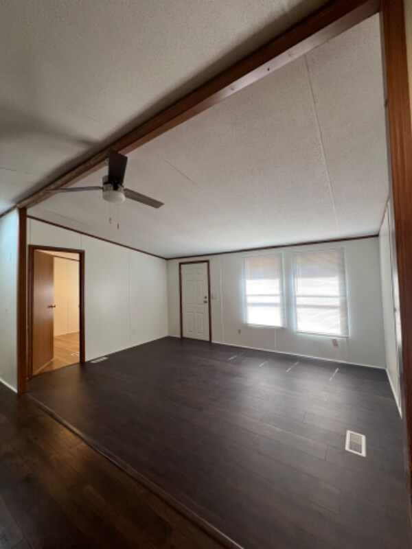 Building Photo - 331 Woodberry Ln