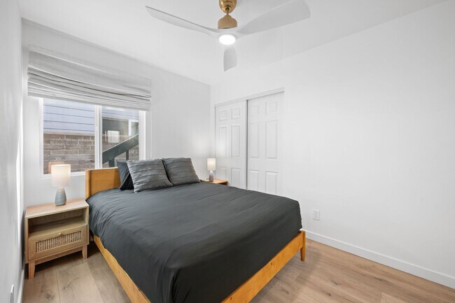 Building Photo - Newly remodeled and fully "furnished" 1 bed 1 bath in Mission Beach. 9 months rental or month to ...