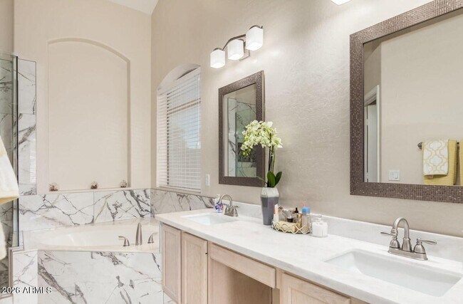 Building Photo - 2954 E Melody Ln