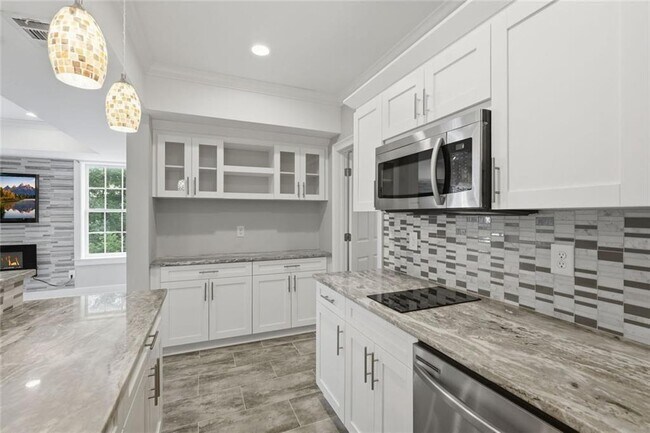 Building Photo - 770 Glastonbury Ct