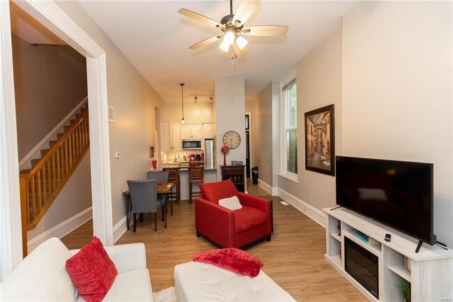 Building Photo - 1736 Nicholson Pl
