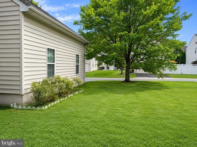 Building Photo - 12489 Pfitzner Ct