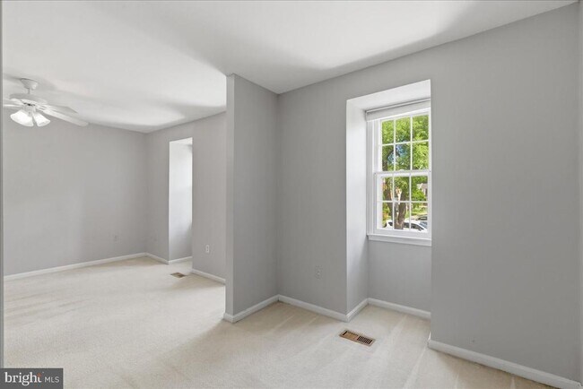 Building Photo - 2988 Valera Ct