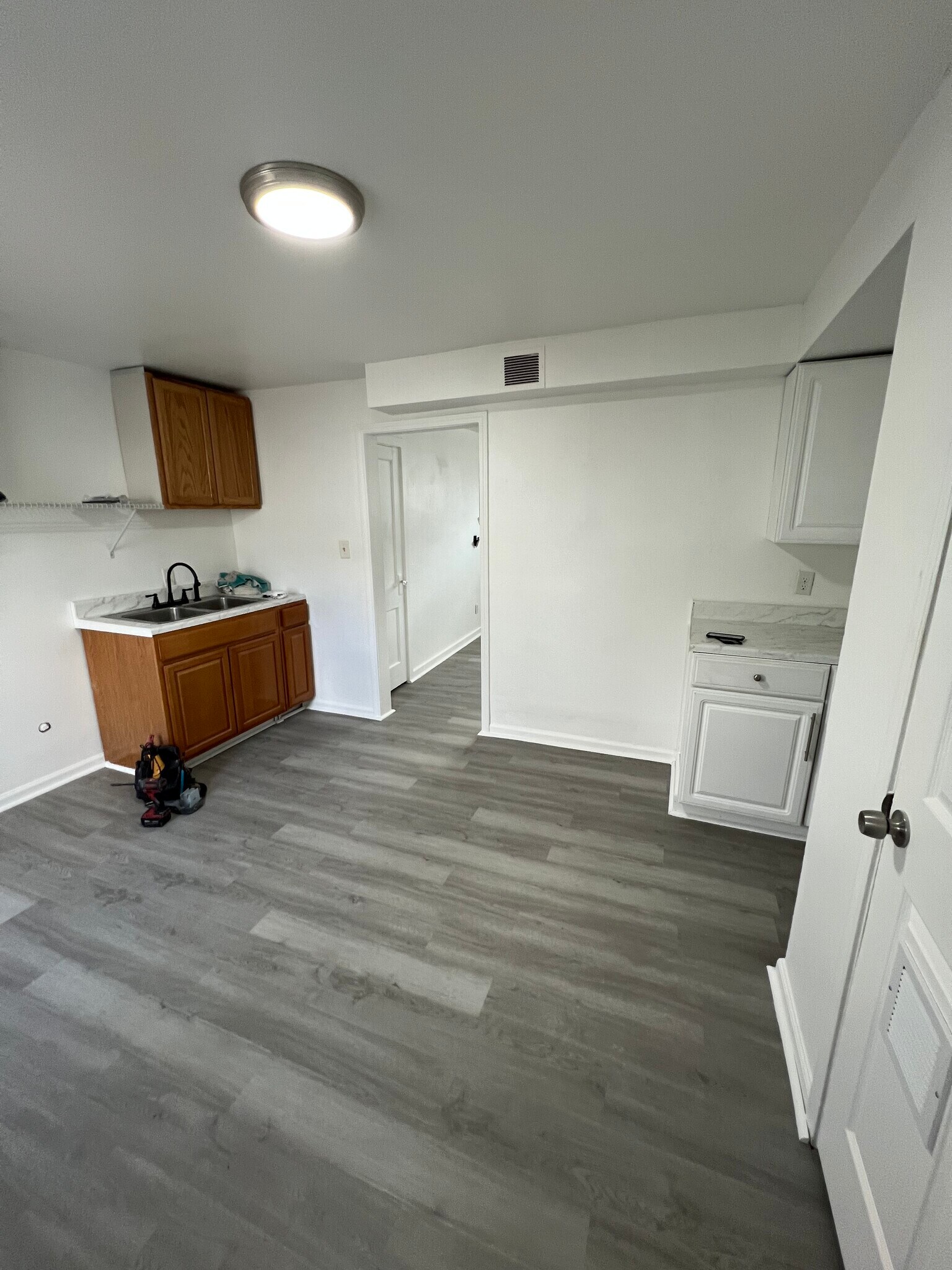 Building Photo - 19 Channing Pl