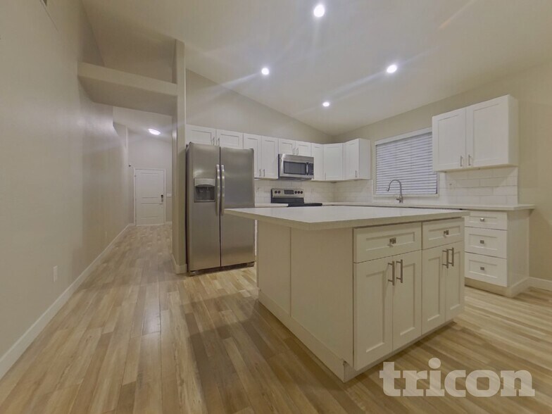 Building Photo - 350 N 152nd Dr