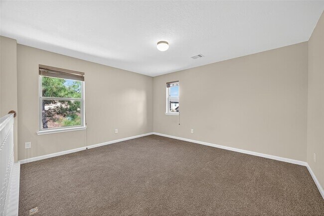 Building Photo - 16506 Lanesborough Dr