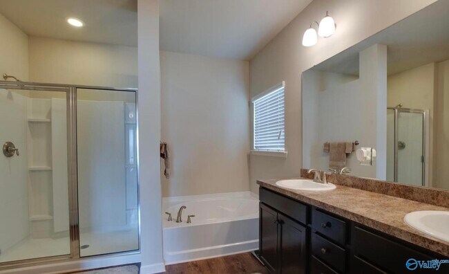 Building Photo - 342 Harbor Glen Dr SW
