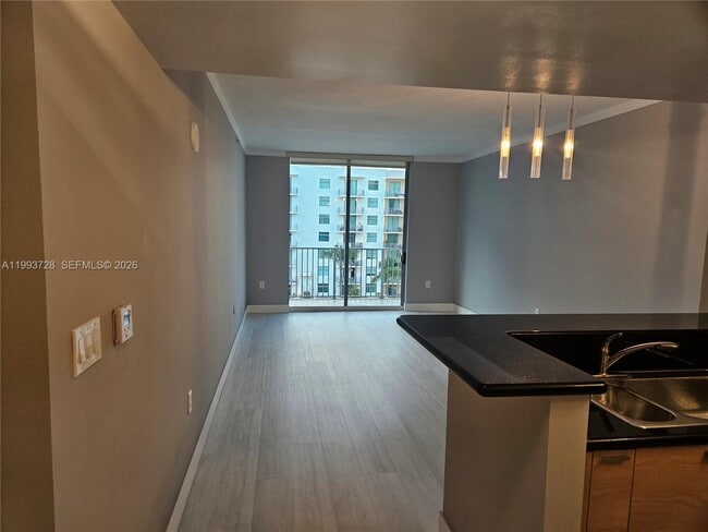 Building Photo - 140 S Dixie Hwy