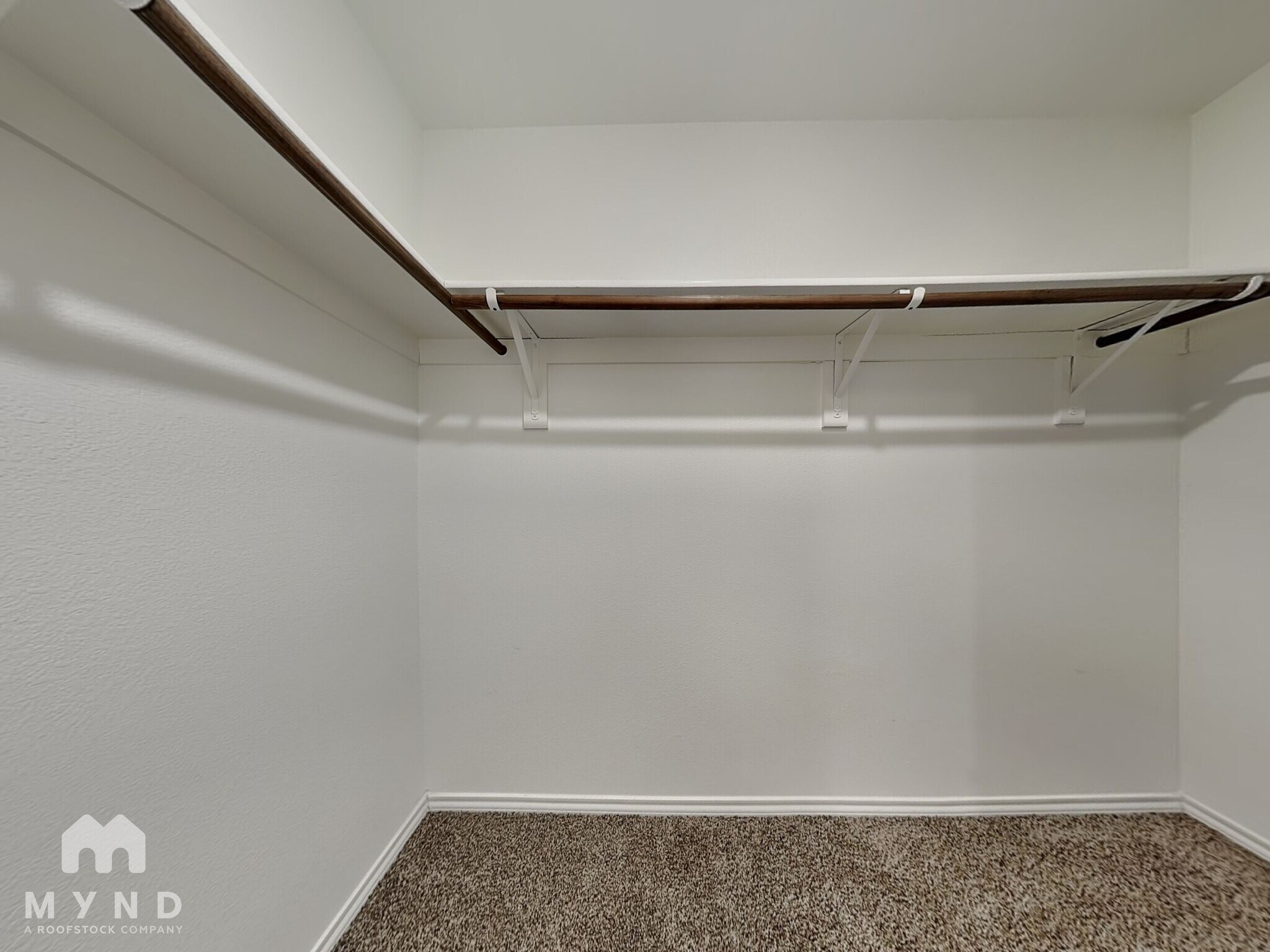 Building Photo - 3008 Aberdeen Dr