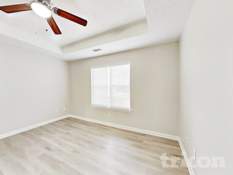 Building Photo - 210 Baxter Ln