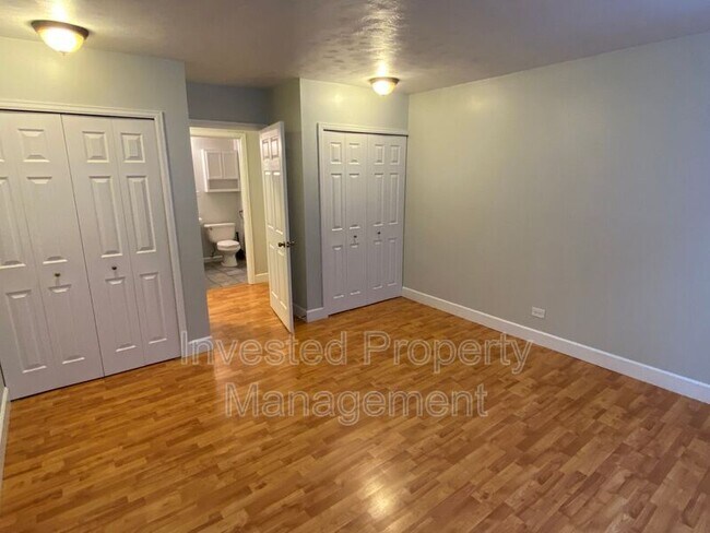 Building Photo - 830 Sherman St