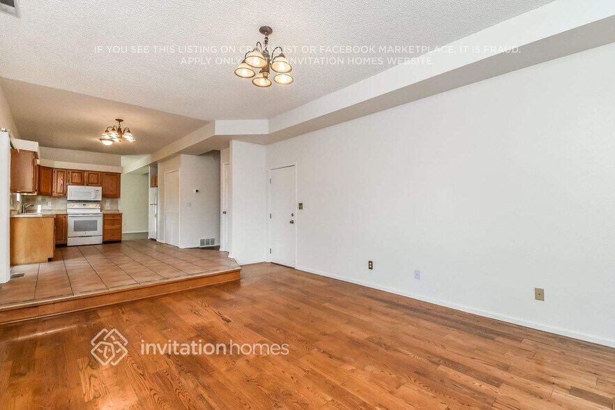 Building Photo - 7920 Camfield Cir