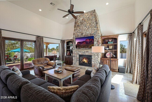 Building Photo - 8171 E Whispering Wind Dr