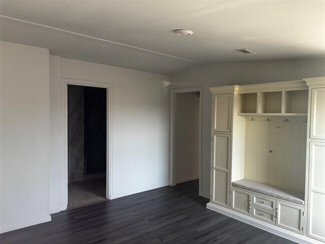 Building Photo - 120 Scarlet Ibis Pass