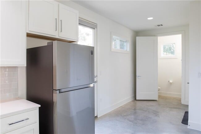 Building Photo - 3415 Dalton St