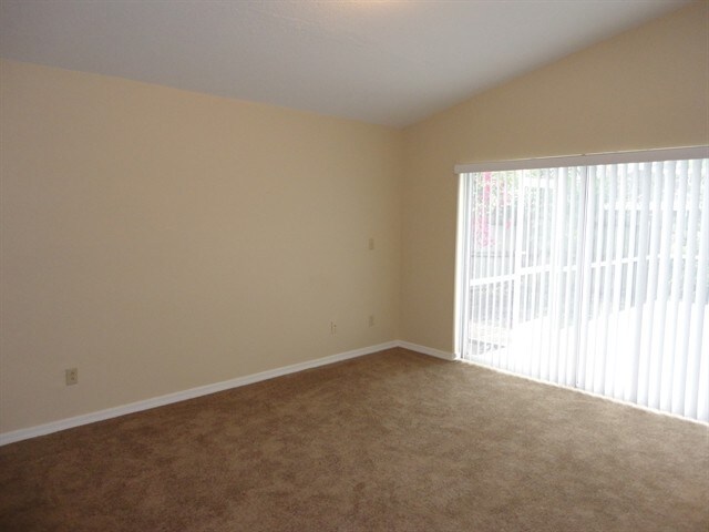 Building Photo - 1722 Wakefield Dr