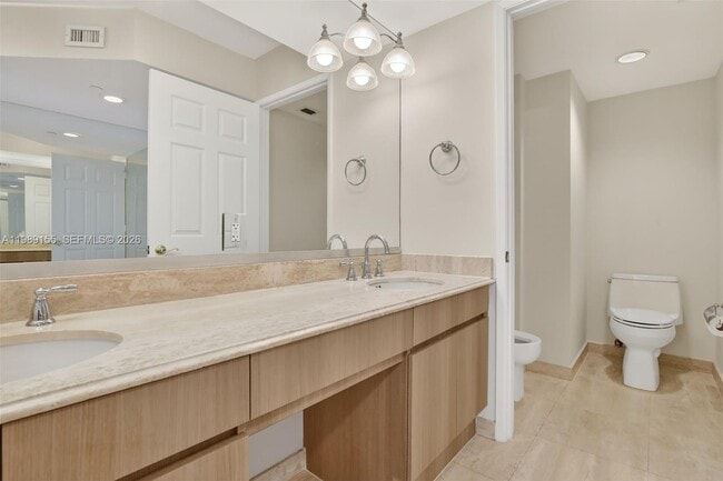 Building Photo - 18671 Collins Ave