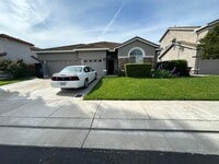 Building Photo - Spectacular 1 Story Home In Weston Ranch