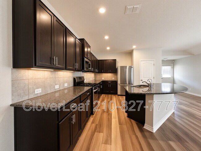 Building Photo - 8936 Taylor Grv