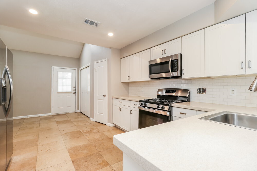 Building Photo - 6637 Queensclub Dr