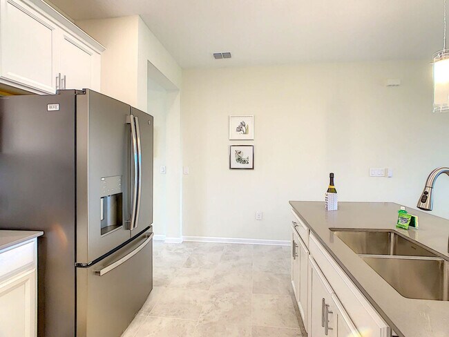 Building Photo - 741 Ocean Course Ave