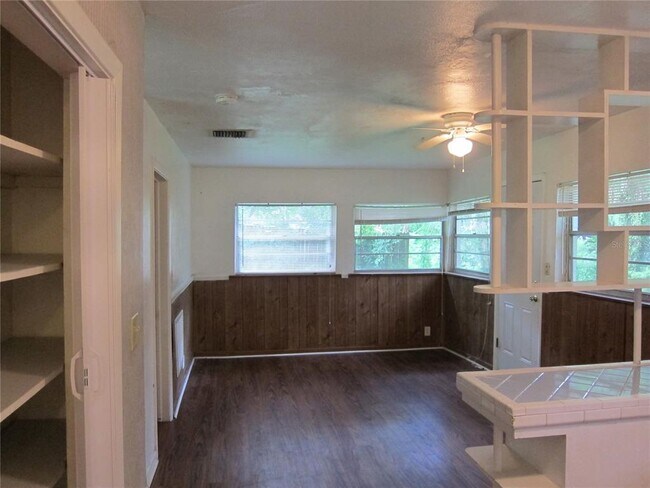 Building Photo - 380 NW 27th Terrace