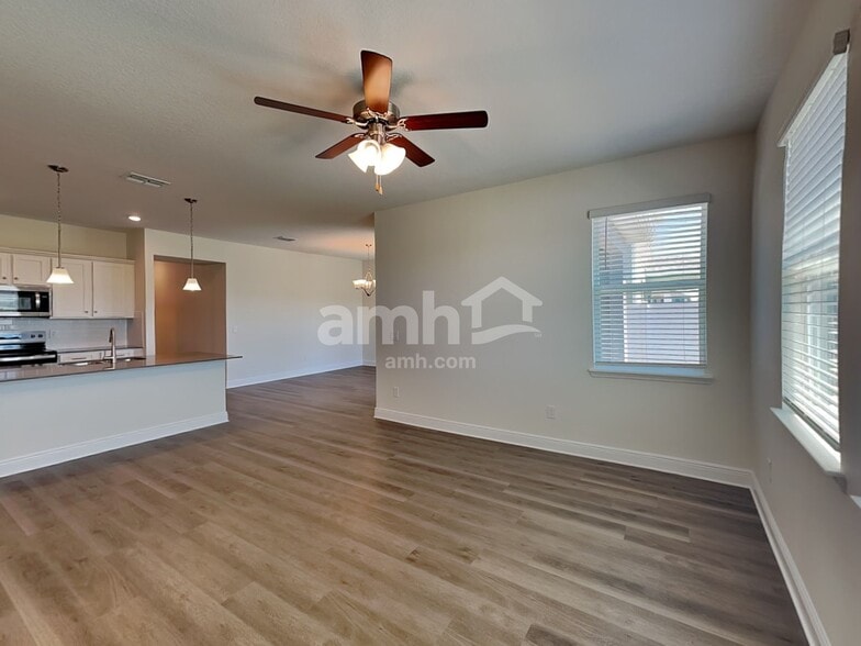 Building Photo - 1245 Heavenly Dr