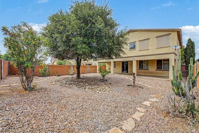 Building Photo - 4947 E Odessa Dr