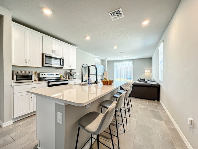 Building Photo - 2362 Brassie Ct